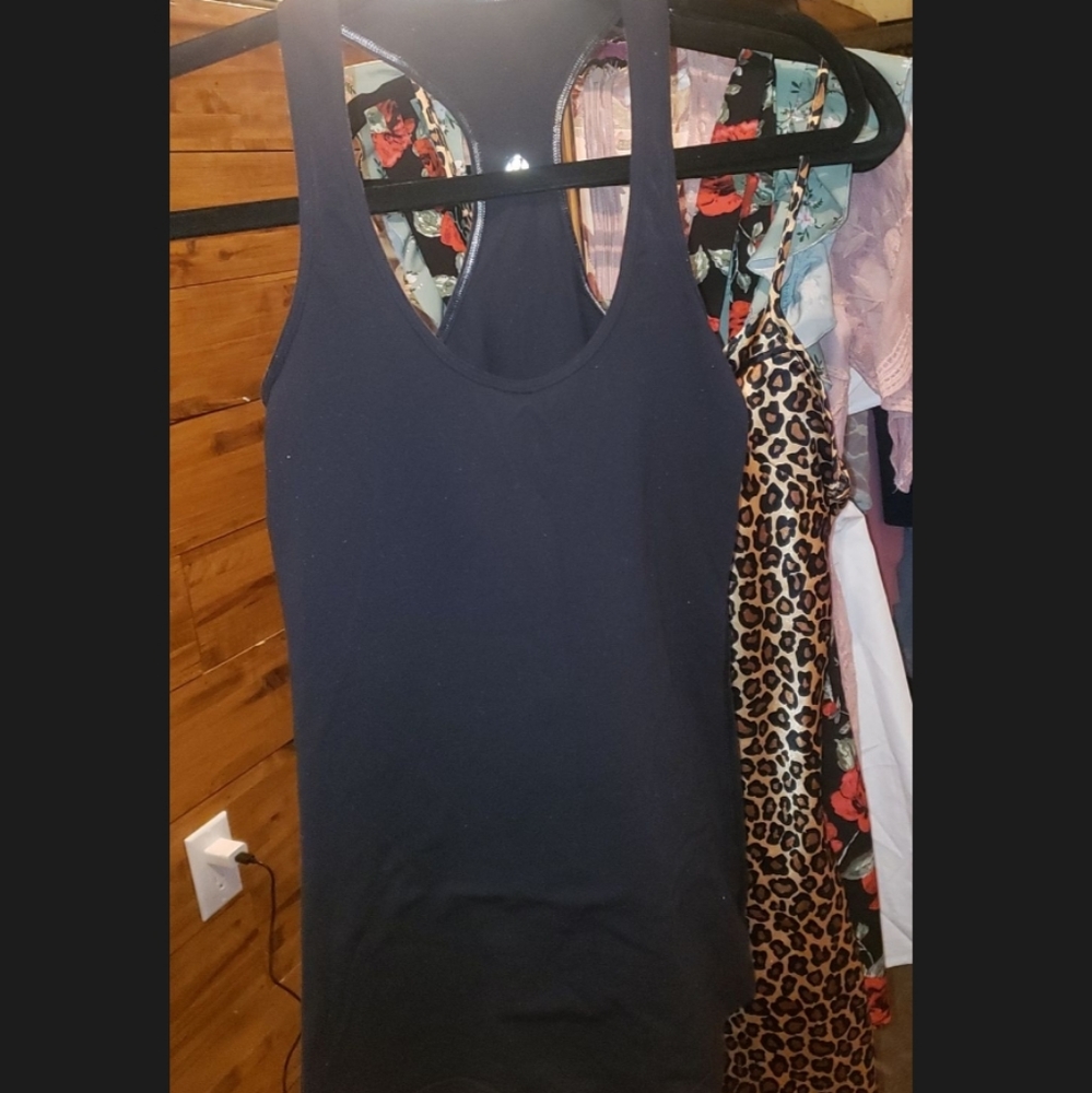 Lululemon razor back tank top size 4